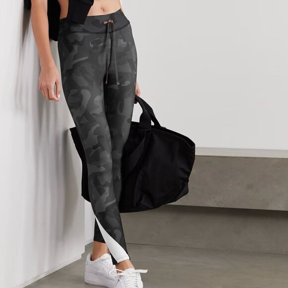 AARMY Chelsea Camo Print Leggings in Black size XS NWT - Picture 1 of 8